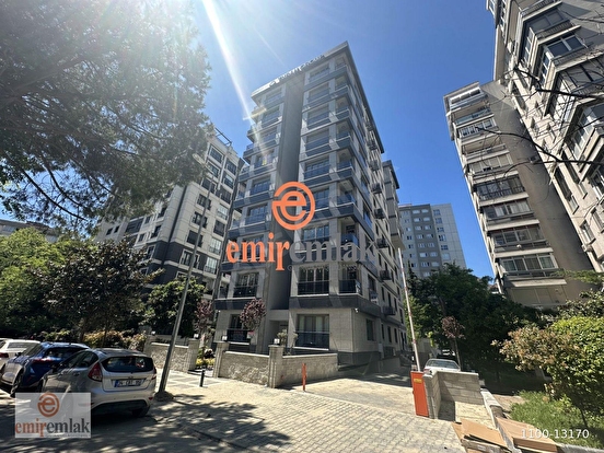 EMİR'DEN SATILIK ERENKÖY'DE SIFIR BİNADA 2+1 72m2 NET BALKONLU 1100